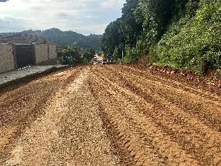 Início das obras de pavimentação na Rua Paulo Knihs marca avanço no bairro Águas Claras - 3