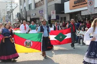 Prefeitura lança edital de chamamento público para desfile de aniversário de Brusque - 1
