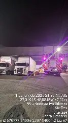(VÍDEO) Incêndio atinge empresa têxtil em Brusque na noite deste domingo - 1