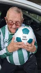 Lenda do futebol brusquense completa um século de vida e recebe homenagens - 3