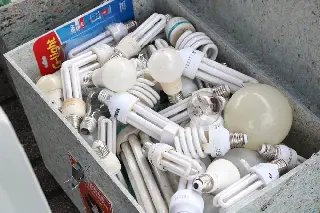 Dia D Ecoponto recolhe mais de 800 quilos de lixo eletrônico, pilhas e baterias - 3