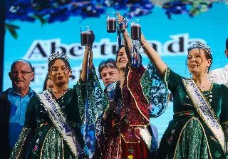 Está oficialmente aberta a 10ª Festa da Integração de Guabiruba - 3