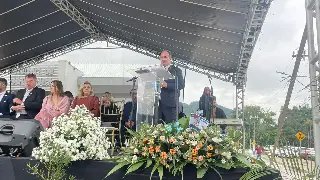 (VÍDEO) Guabiruba comemora 63 anos com desfile cívico e presença de autoridades - 5