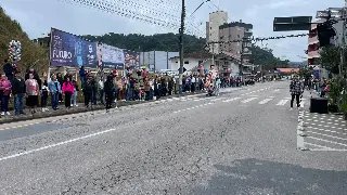 (VÍDEO) Guabiruba comemora 63 anos com desfile cívico e presença de autoridades - 9