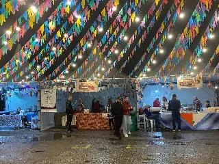 Mesmo com chuva e frio, 3º Arraiá Solidário esquenta corações no Pavilhão da Fenarreco - 3