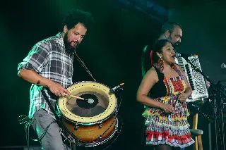 Mesmo com chuva e frio, 3º Arraiá Solidário esquenta corações no Pavilhão da Fenarreco - 13