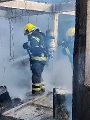 Incêndio deixa rastro de destruição e afeta mais de 20 moradores - 1