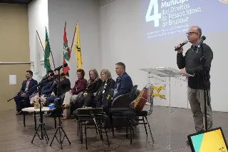 Conferência debate políticas para idosos em Brusque - 2