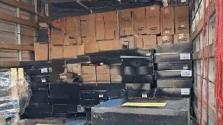 Polícia Militar flagra caminhão com vinhos escondidos em brinquedos - 2
