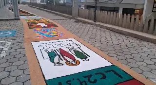 (VÍDEO) Cerca de 300 voluntários dão cor aos tapetes de Corpus Christi na Paróquia São Luiz Gonzaga - 1