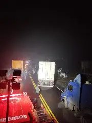 Colisão entre caminhões deixa um morto e outro motorista ferido em SC - 3