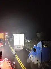 Colisão entre caminhões deixa um morto e outro motorista ferido em SC - 1