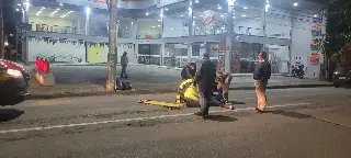 (VÍDEO) Mulher fica ferida após queda de moto no bairro São Luiz - 3