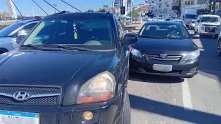 (VÍDEO) Três carros se envolvem em acidente no centro de Brusque - 3