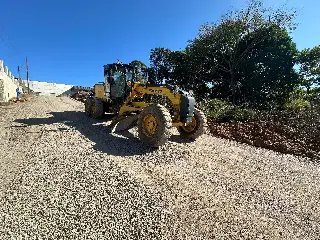 Rua em Dom Joaquim começa a receber preparação para ser asfaltada - 4