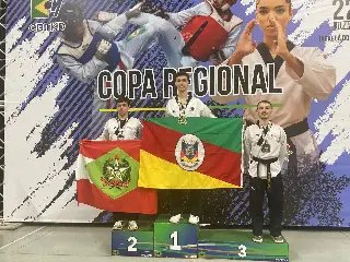 Atletas de Brusque conquistam oito medalhas na Copa Regional Sul de Taekwondo - 4