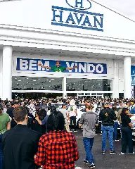 Havan inaugura megaloja de número 182 com presença de Luciano Hang e família - 3