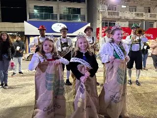 Contagem regressiva para a 38ª Fenarreco começa com festa na praça Barão de Schneeburg - 5