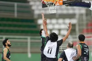 Confrontos do basquete e bocha dos Jacobs agitam a noite - 7