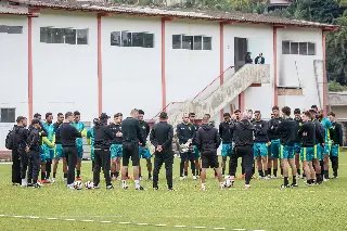 Brusque FC realiza primeiro treino no CT do América - 5