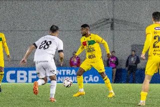 Apático, Quadricolor é derrotado pelo Figueirense em casa - 2
