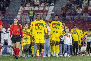 Apático, Quadricolor é derrotado pelo Figueirense em casa - 14