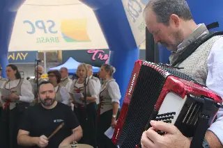 Grupo Amigos do Canto Alemão completa 35 anos de história e tradição - 3