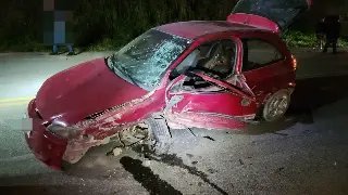 Colisão frontal deixa dois feridos na SC-108 em São João Batista - 1