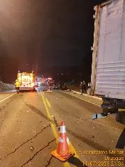 (VÍDEO) Grave colisão entre carro, caminhão e moto deixa três feridos em Brusque - 1