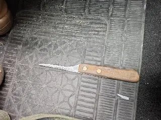 Homem tenta sair com produtos escondidos, mas acaba preso - 3