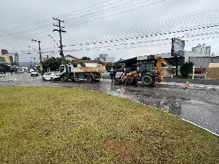 Rompimento em tubulação do bairro Steffen pode causar desabastecimento no bairro - 1