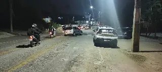 (VÍDEO) Roda se solta após colisão entre carros em Brusque - 3