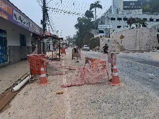 (VIDEO) Após obra, cratera começa a se formar na 1º de Maio - 1
