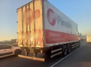 Colisão entre caminhões é registrada na rodovia Antônio Heil - 1