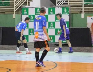 Futsal sênior e bocha vale-tudo agitam arenas esportivas nos Comunitários - 3