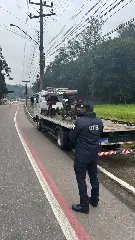 Condutor com CNH suspensa é parado pela GTB e tem moto recolhida em Brusque - 1