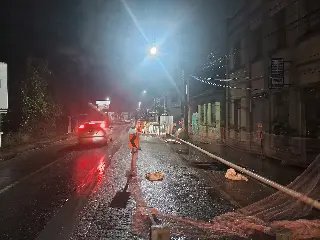 (VÍDEO) Cratera se forma na Avenida Primeiro de Maio - 1