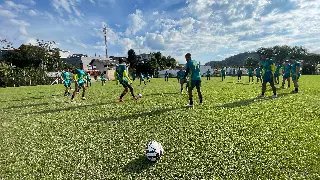Brusque FC realiza treino apronto com foco em bolas paradas - 1