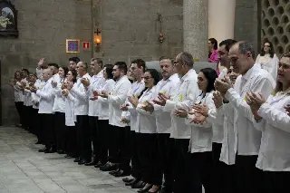 Paróquia São Luís Gonzaga acolhe 62 novos Ministros Extraordinários da Sagrada Comunhão - 4