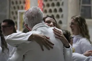 Paróquia São Luís Gonzaga acolhe 62 novos Ministros Extraordinários da Sagrada Comunhão - 3