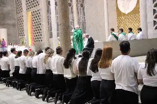 Paróquia São Luís Gonzaga acolhe 62 novos Ministros Extraordinários da Sagrada Comunhão - 1