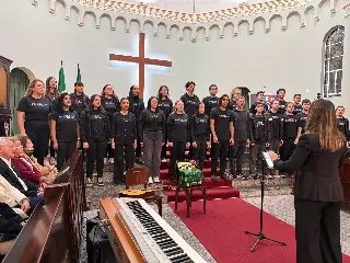 Concerto com coro italiano lota Igreja Luterana e emociona público - 1