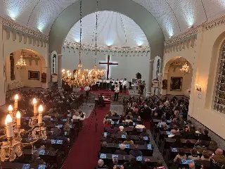 Concerto com coro italiano lota Igreja Luterana e emociona público - 2