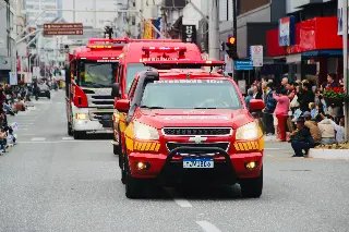 Desfile cívico celebra os 165 anos de Brusque com memória e cuca gigante - 30