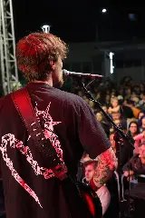 O som que conecta gerações no Rock na Praça - 10