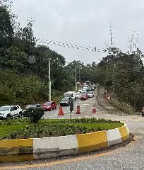 Bairro Azambuja sofre congestionamento na manhã de quinta - 3