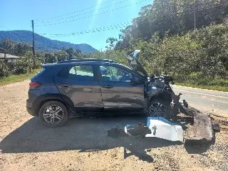 Tragédia em rodovia catarinense termina com morte e ferido grave - 1