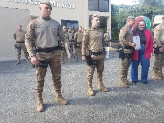 Cerimônia do 18º BPM celebra promoções e homenagens a policiais - 4