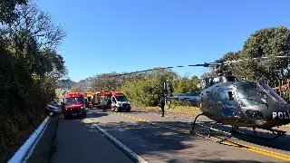 Motorista é socorrido em estado grave após ter veículo atingido por caminhão  - 1