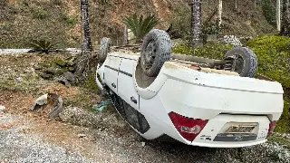 (VÍDEO) Carro fica sem freios e capota, em Botuverá - 3